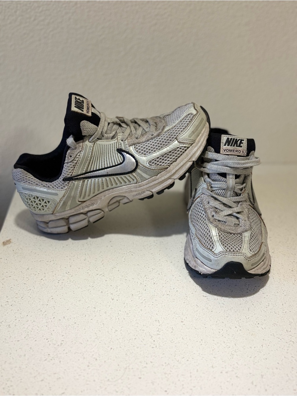 Nike Vomero 5 Shoes Womens Size: 8
